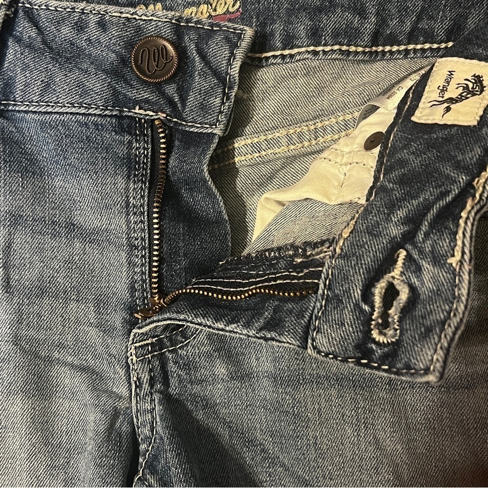 Wrangler Mid Rise Denim Shorts Size 1 - Picture 7 of 9
